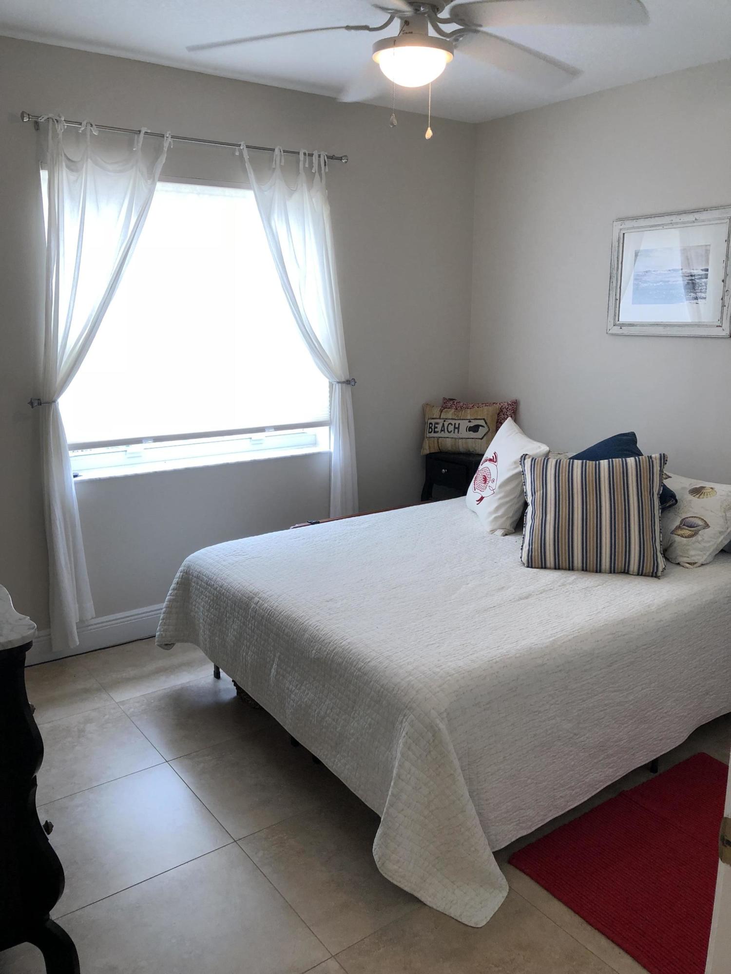 BAY REACH CONDO - Residential