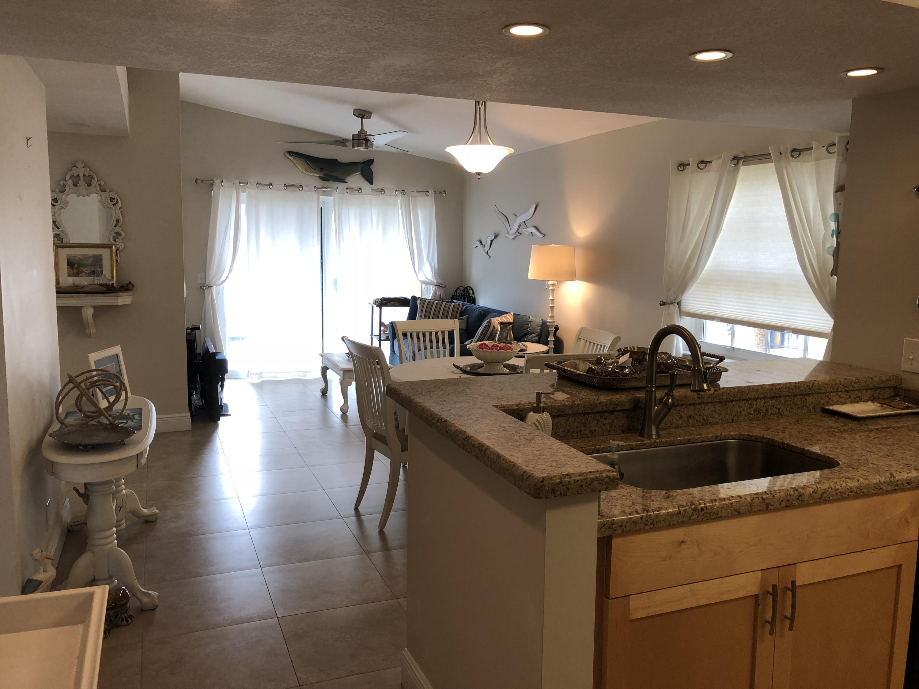 BAY REACH CONDO - Residential