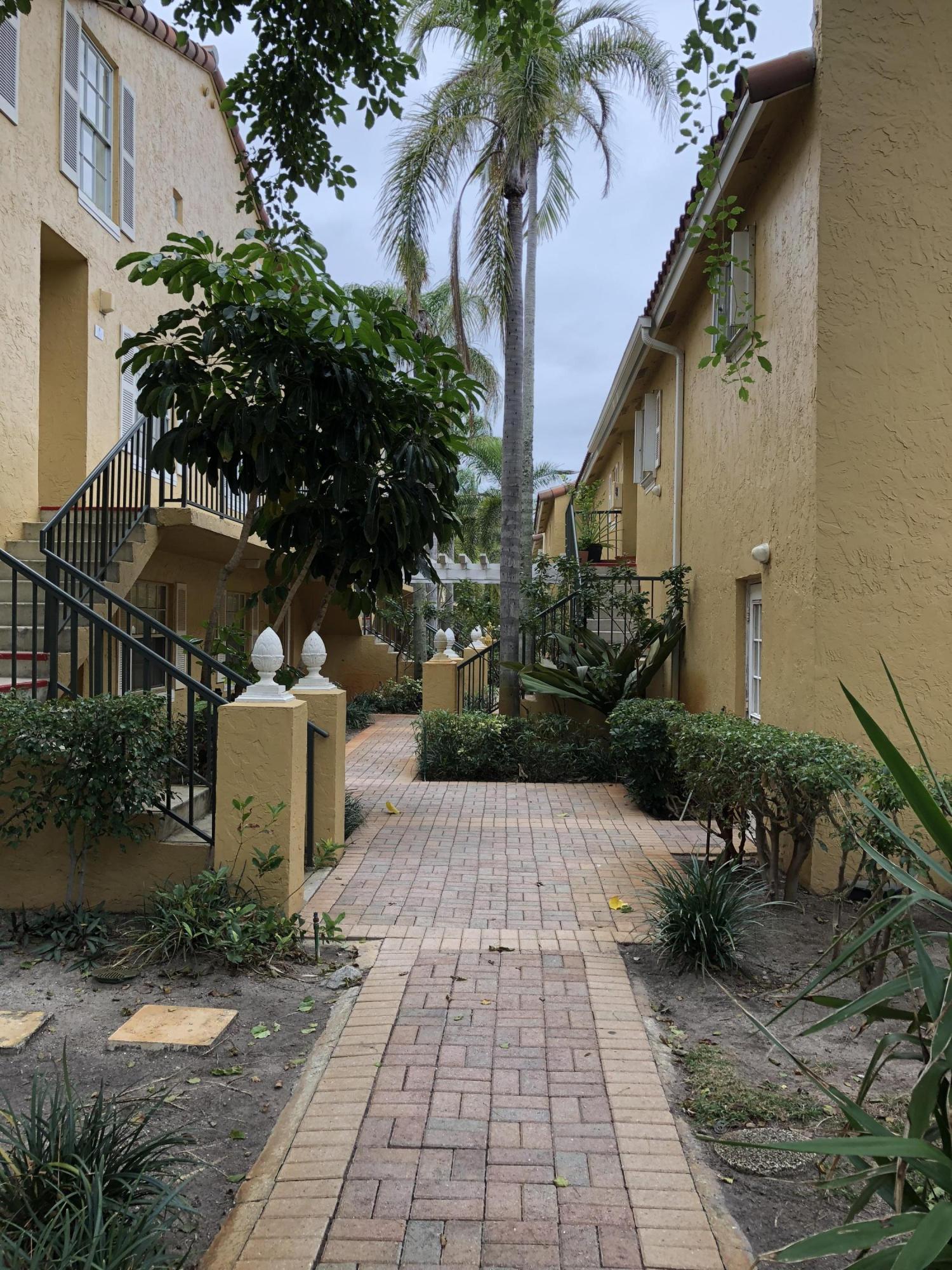 BAY REACH CONDO - Residential