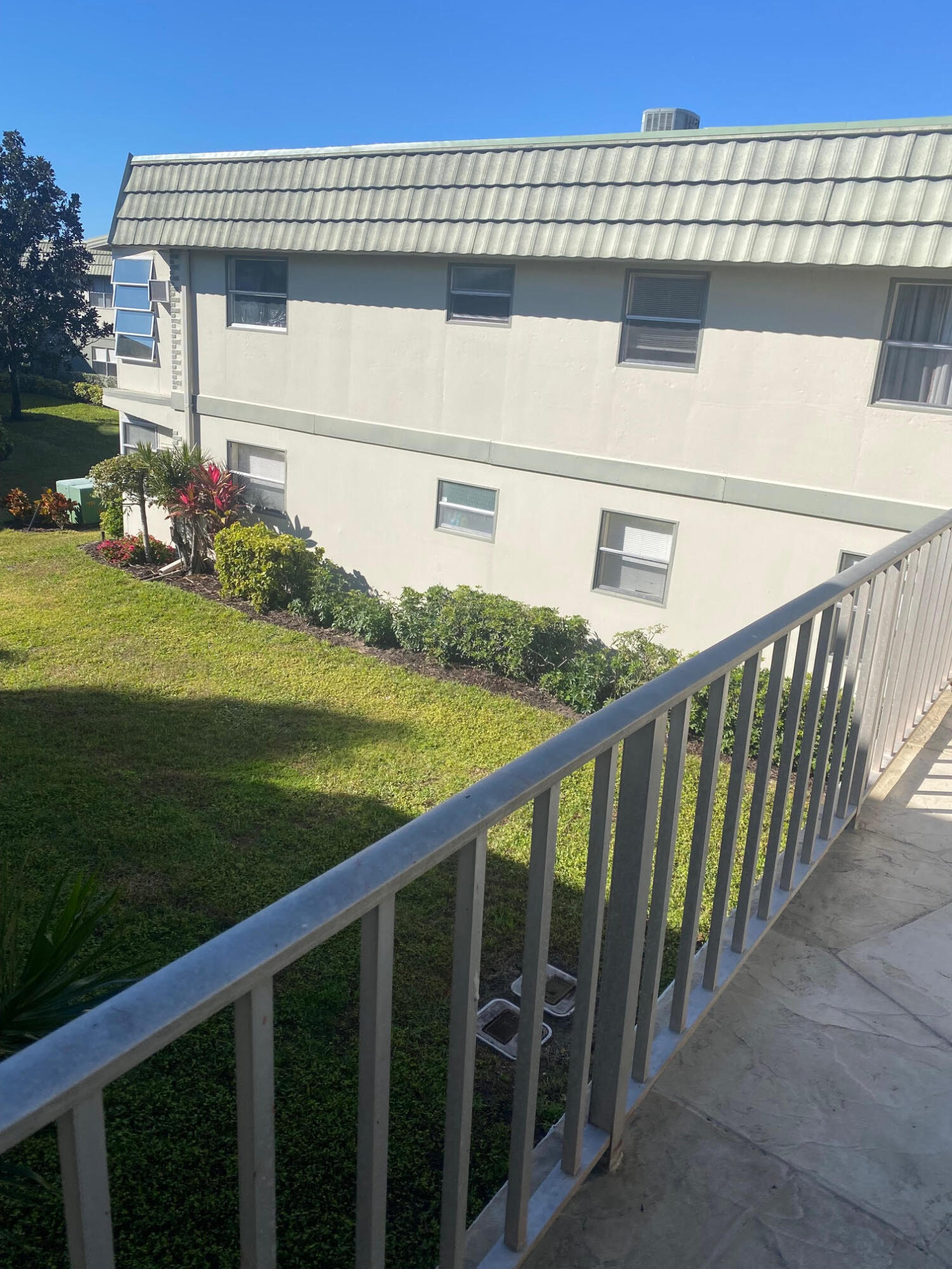 KINGS POINT - Residential