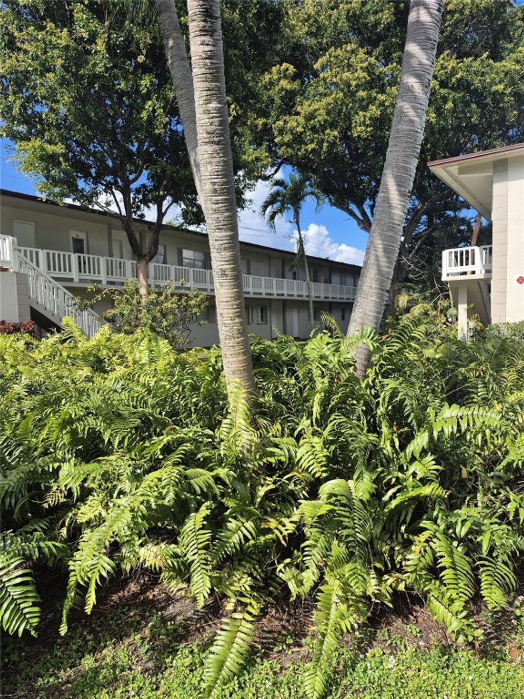 Photo of 550 SE 2nd Avenue #G22, Deerfield Beach, FL 33441 (MLS # F10544600)