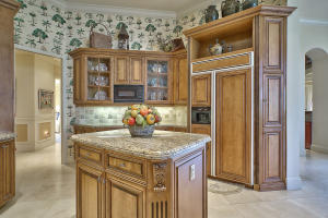 ROYAL PALM YACHT & COUNTRY CLUB - Residential