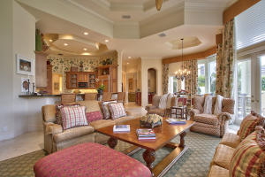 ROYAL PALM YACHT & COUNTRY CLUB - Residential