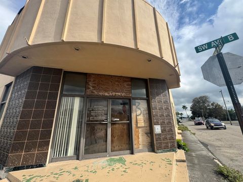 40 SW Avenue B Avenue Belle Glade FL 33430
