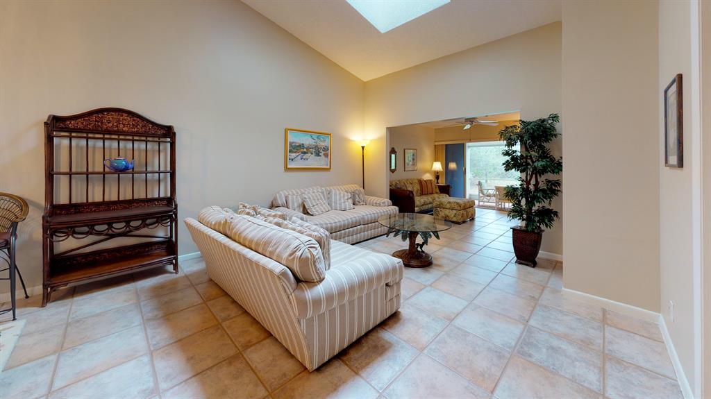 WHISPERING SOUND 1, 2, 3 & 4A - Residential