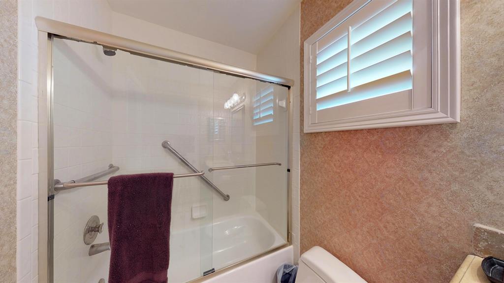 WHISPERING SOUND 1, 2, 3 & 4A - Residential