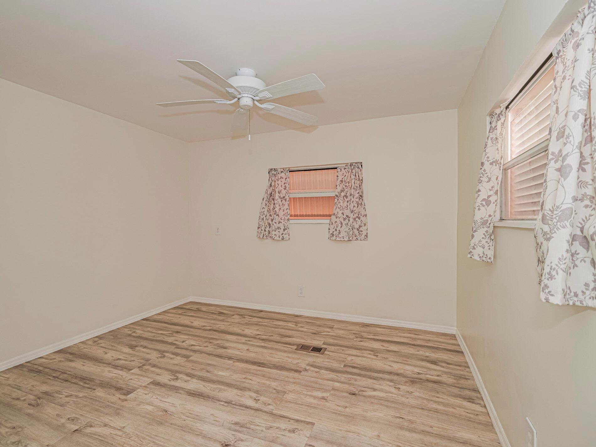 INDIAN RIVER ACRES - Residential