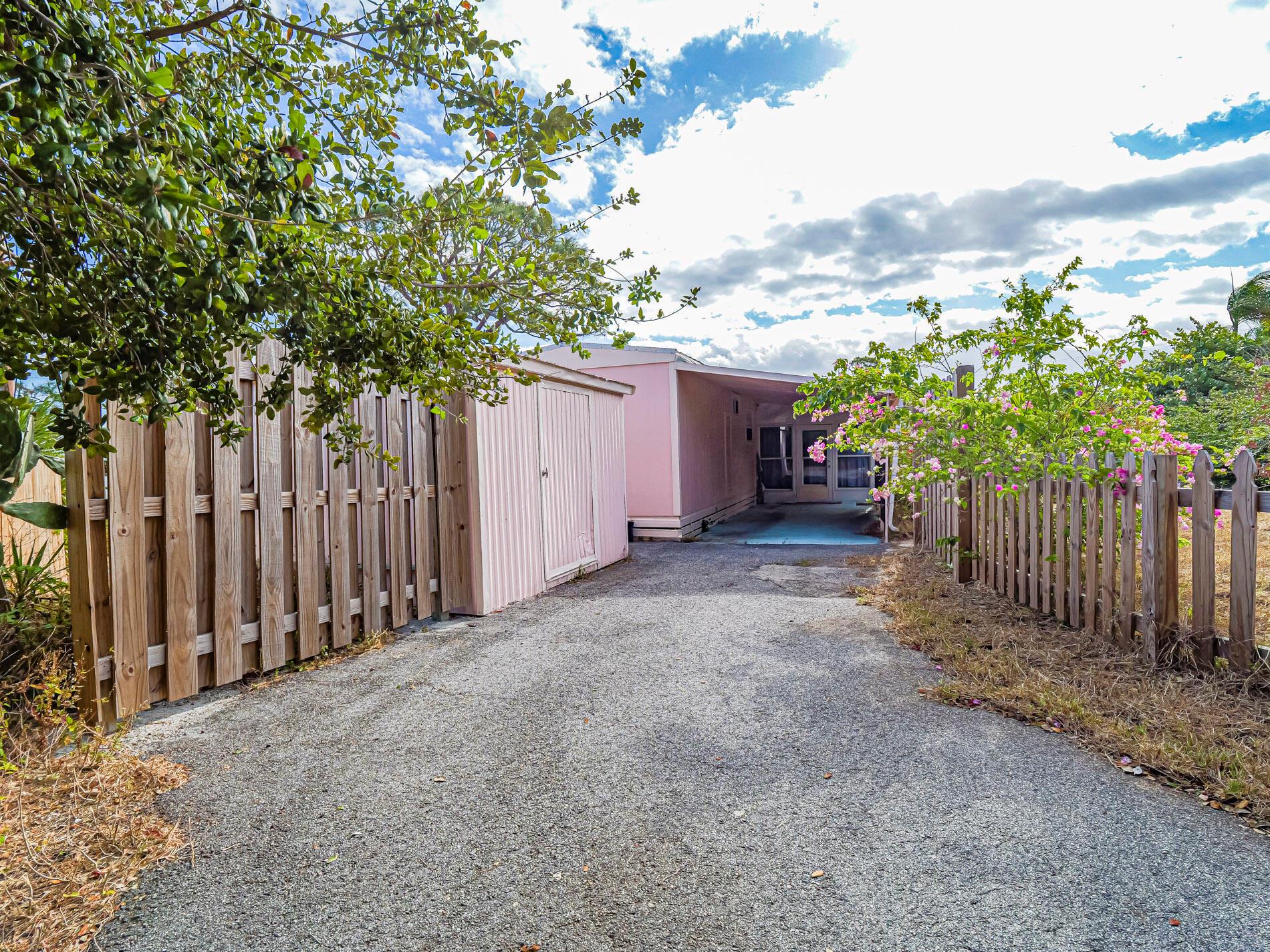 INDIAN RIVER ACRES - Residential