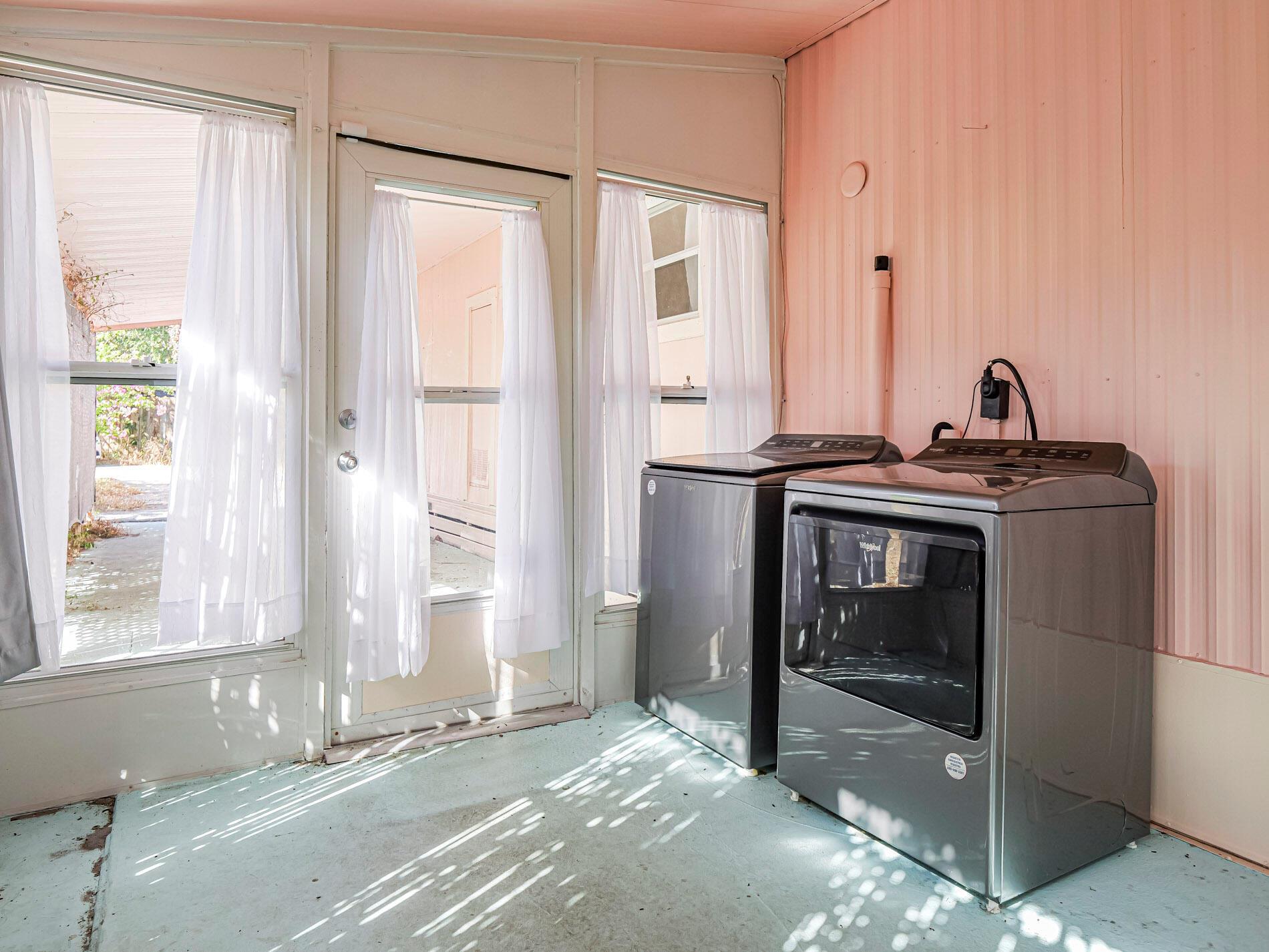 INDIAN RIVER ACRES - Residential