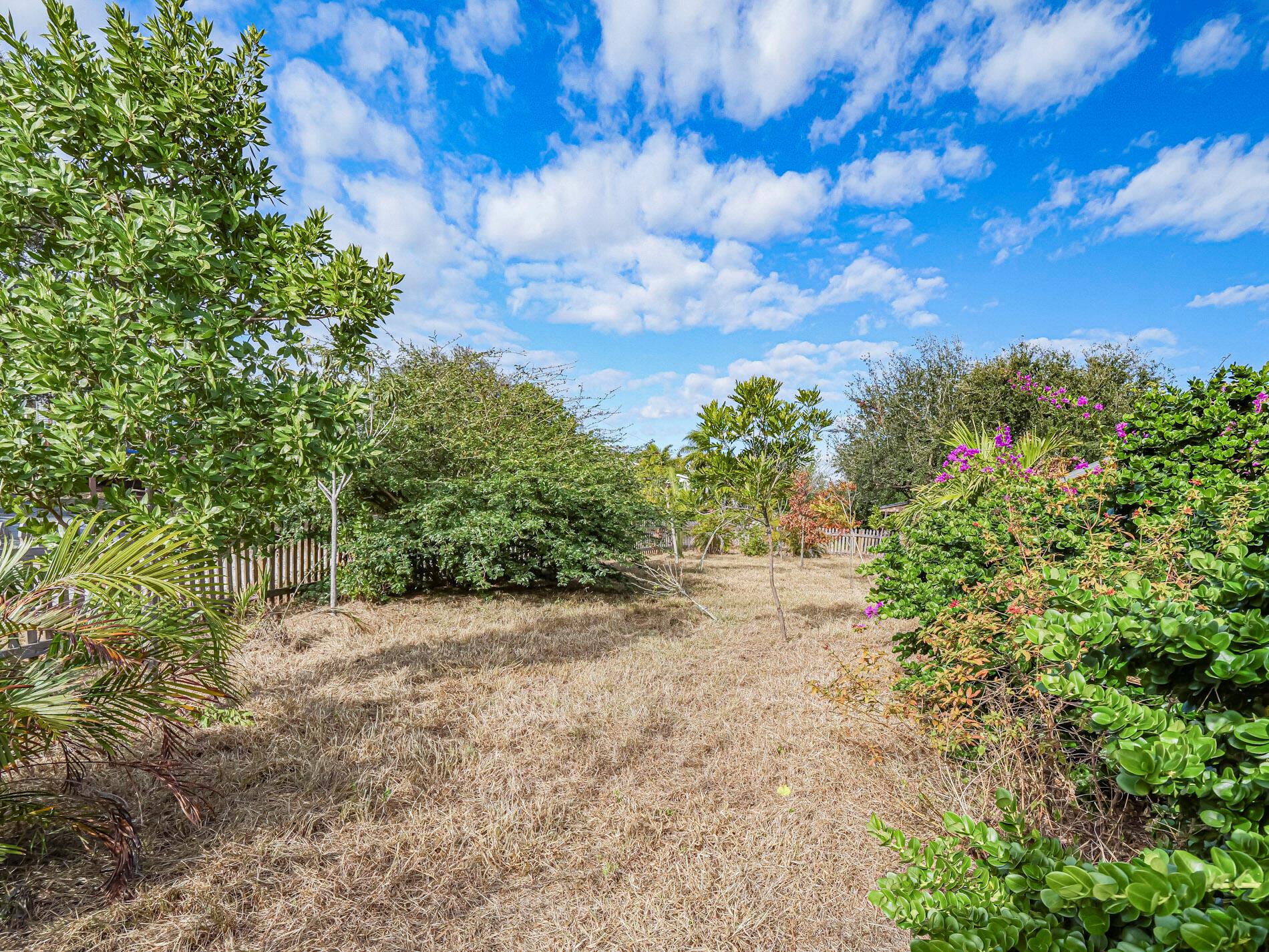 INDIAN RIVER ACRES - Residential