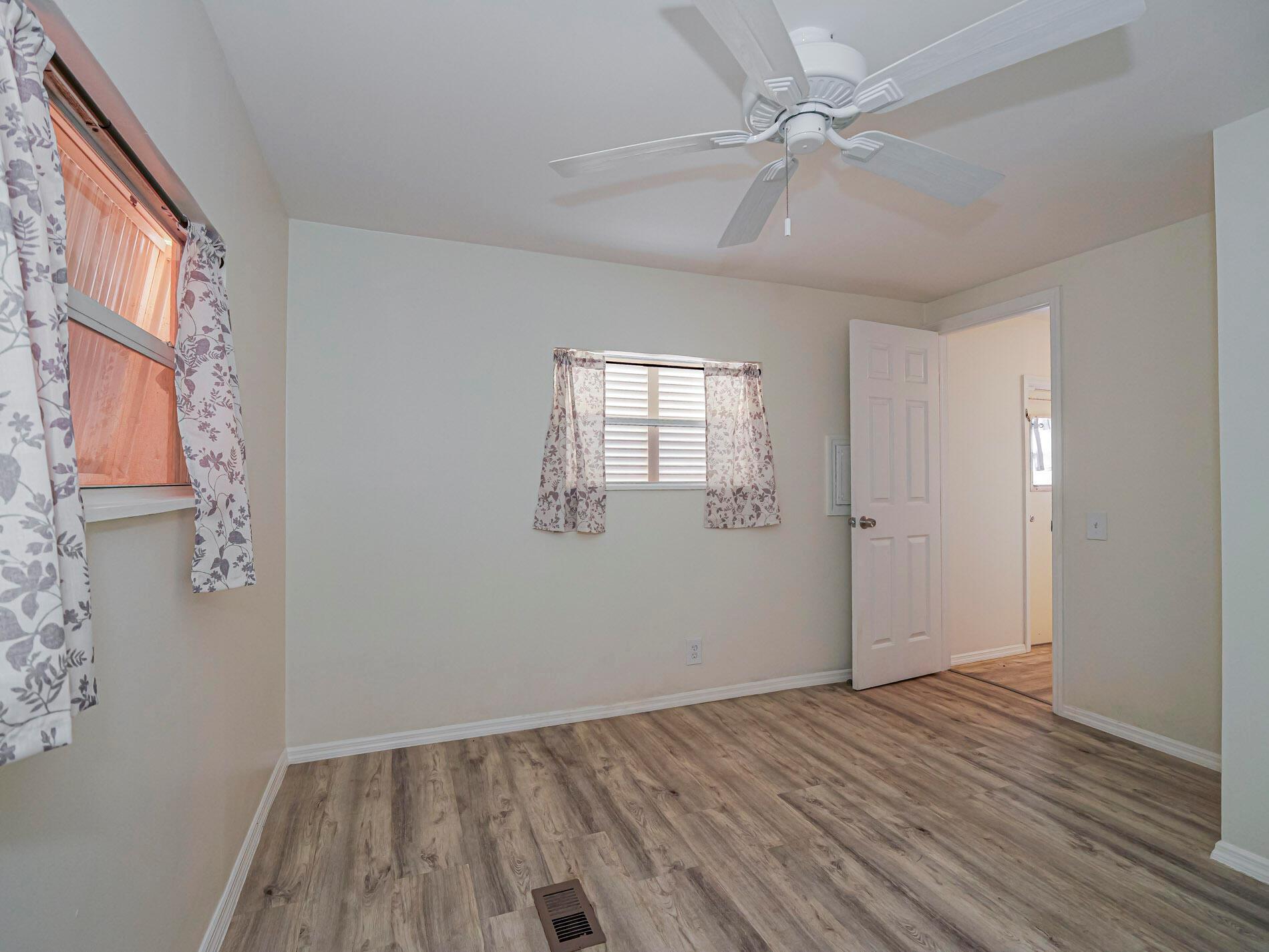 INDIAN RIVER ACRES - Residential