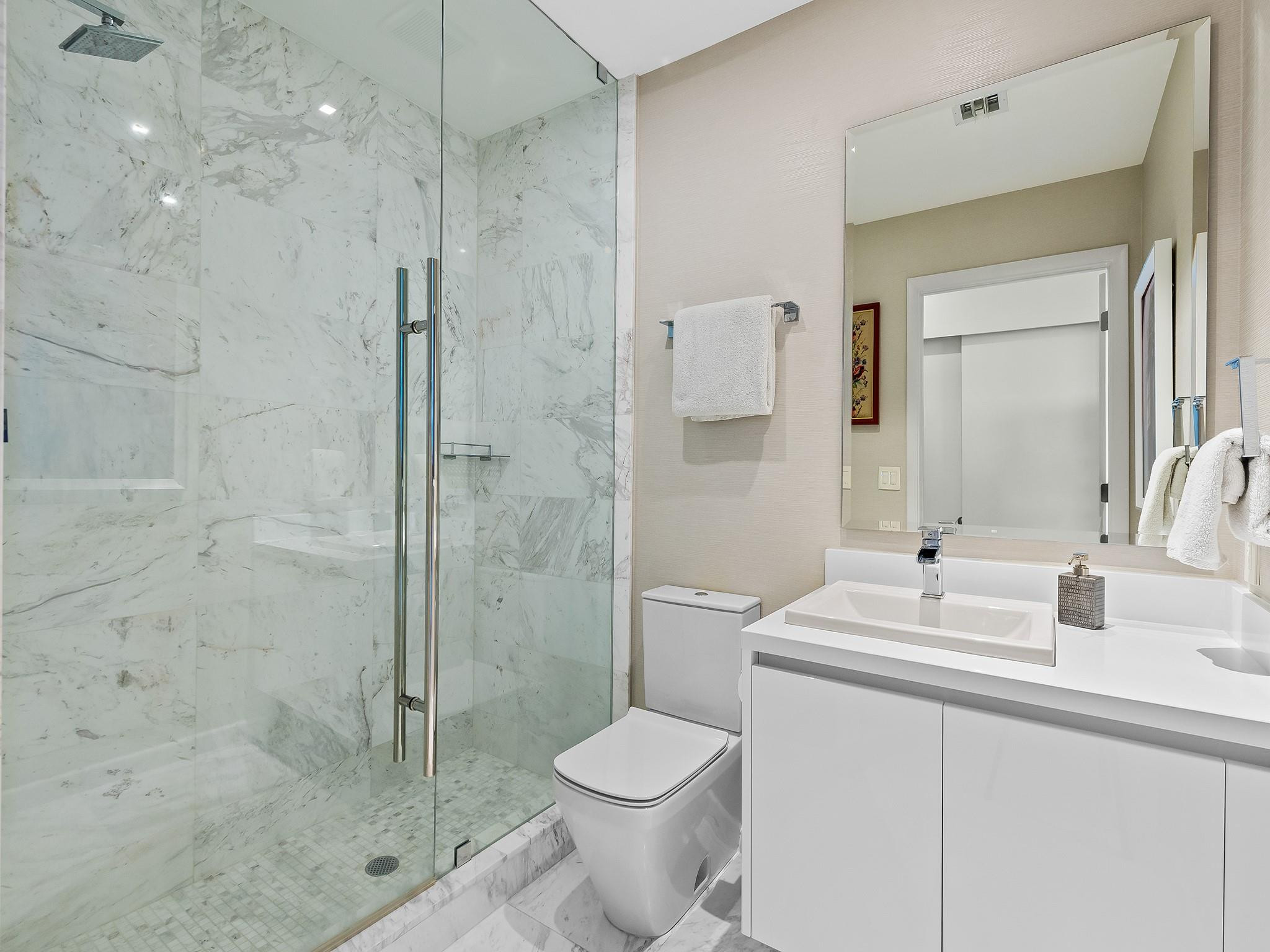 PARAMOUNT FT LAUDERDALE C - Residential