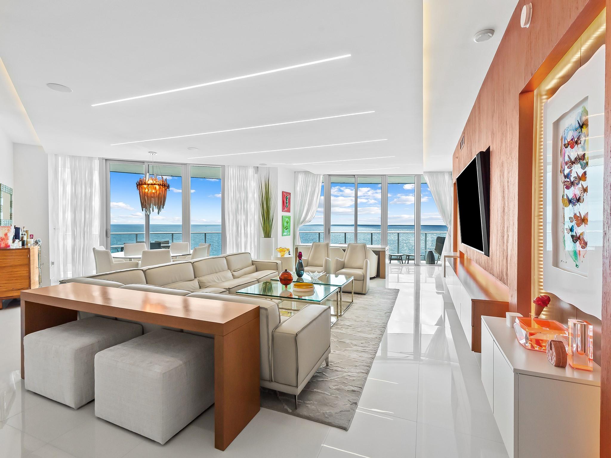 701 N Fort Lauderdale Beach Boulevard 902, Fort Lauderdale, FL, 33304/$4,500,000 3 701 N Fort Lauderdale Beach Boulevard 902