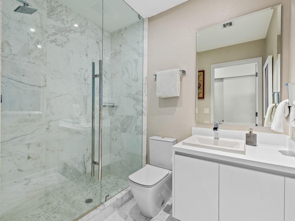 PARAMOUNT FT LAUDERDALE C - Residential