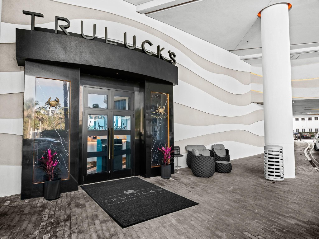 PARAMOUNT FT LAUDERDALE C - Residential