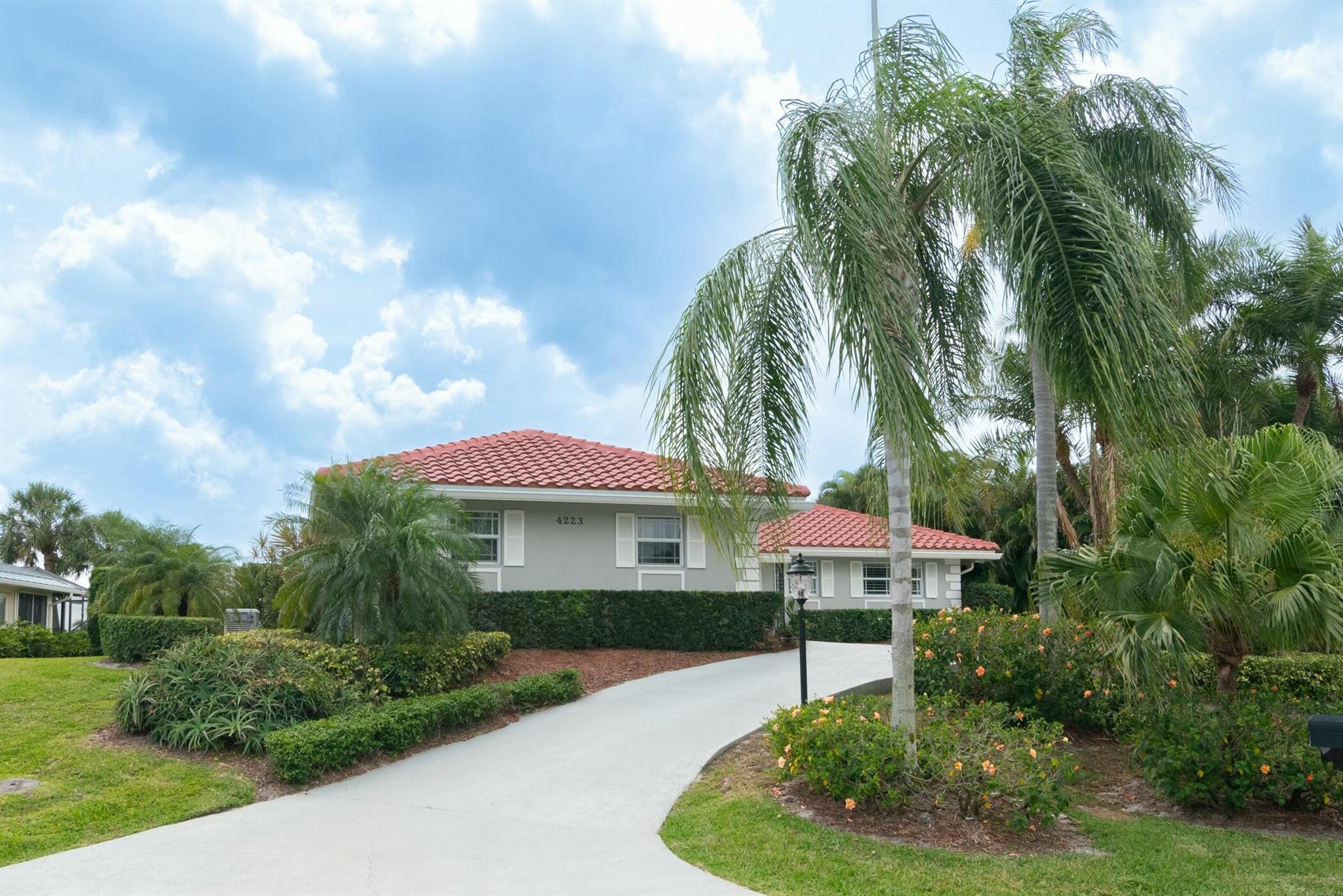 4223 SE Fairway E
