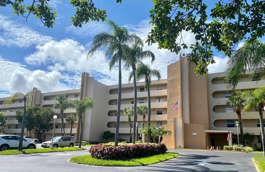 LIVE IN SOUGHT AFTER EAST BOCA -- BIKE TO BEACH -- IMMACULATE 2 BEDROOM, 2 BATH UNIT WITH OFFICE/DEN WHICH CAN BE CONVERTED AS A THIRD BEDROOM --TILES THROUGHOUT -- GRANITE AND STAINLESS KITCHEN AND BATHS -- 2 MASTER SUITES -- ENJOY YOUR APERITIF ON THE LARGE LANAI WHILE WATCHING THE MAGNIFICENT SUNSETS-- IT'S JUST DELIGHTFUL -- ASSOCIATION SAYS 55 PLUS