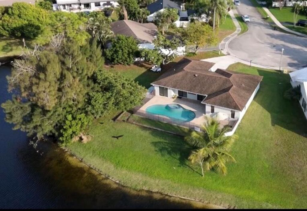 Photo of 4075 NW 8th Court, Delray Beach, FL 33445 (MLS # R11053211)