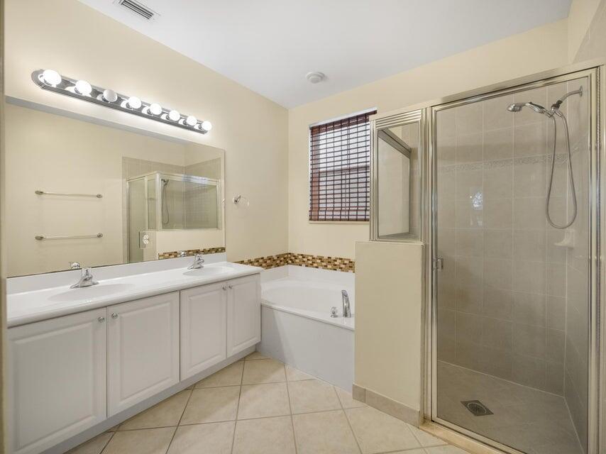 ABACOA TOWN CENTER 3 - Residential Lease