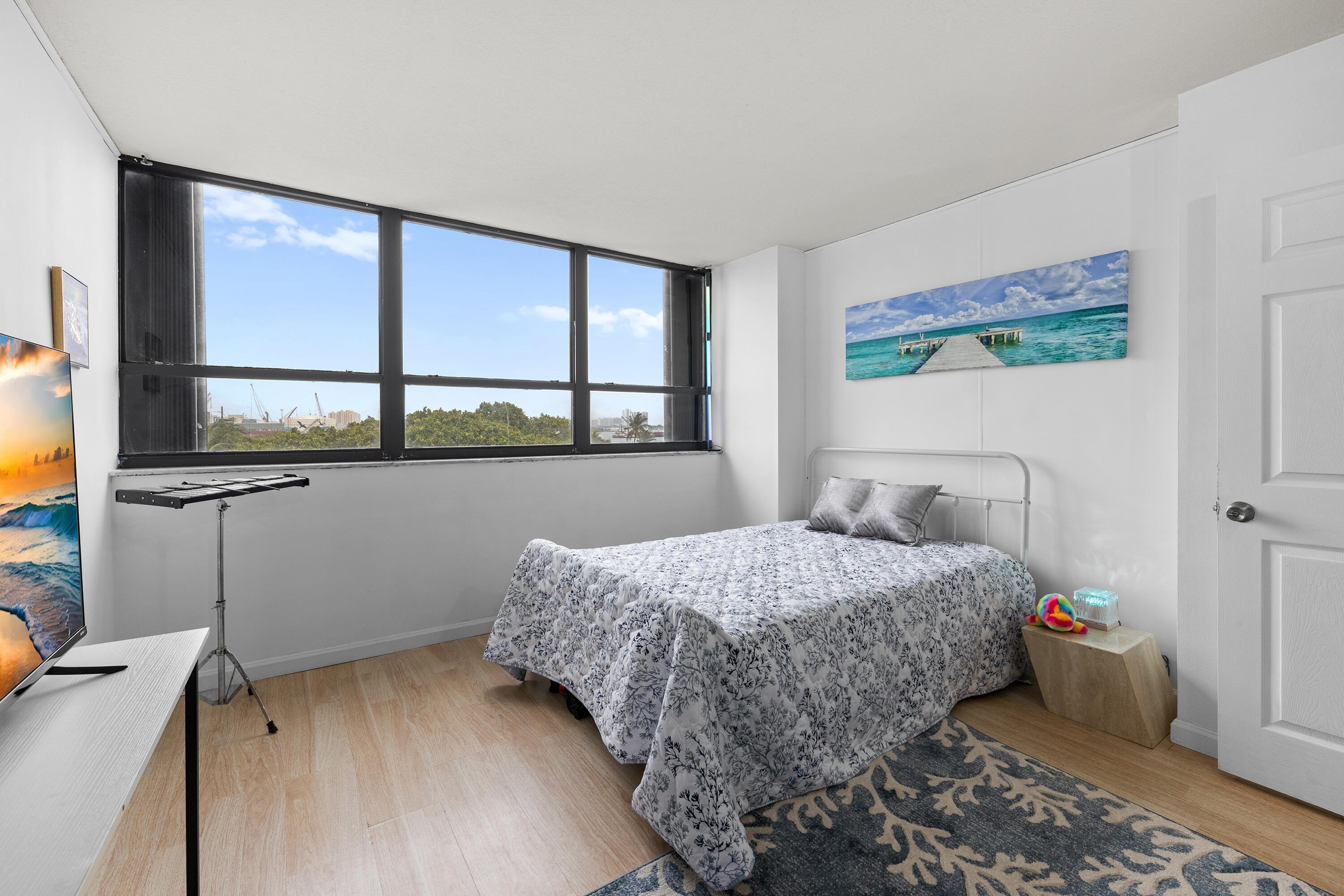 PALM BEACH HOUSE CONDO - Residential