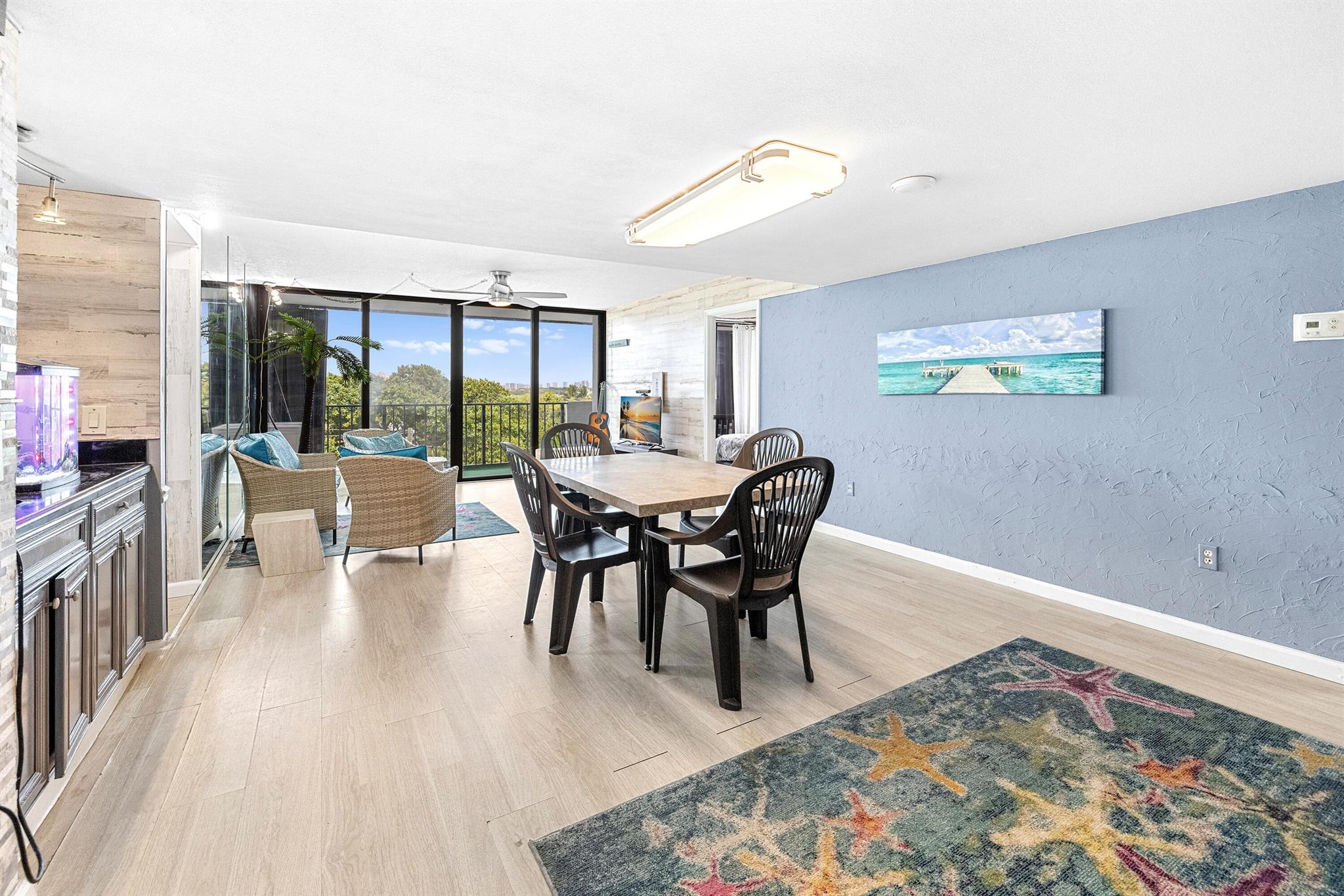 PALM BEACH HOUSE CONDO - Residential