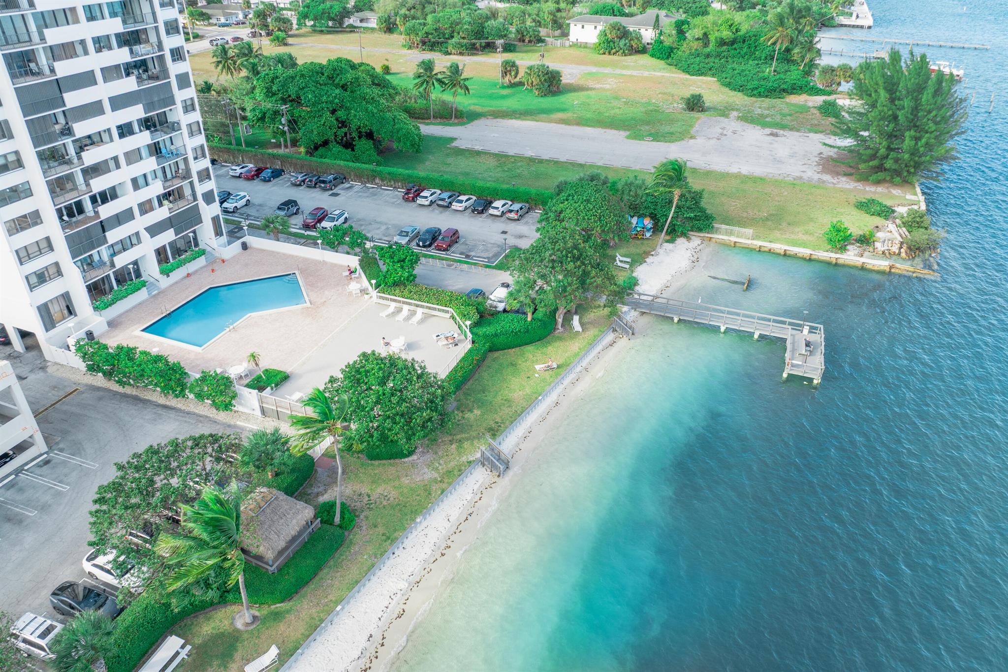 PALM BEACH HOUSE CONDO - Residential