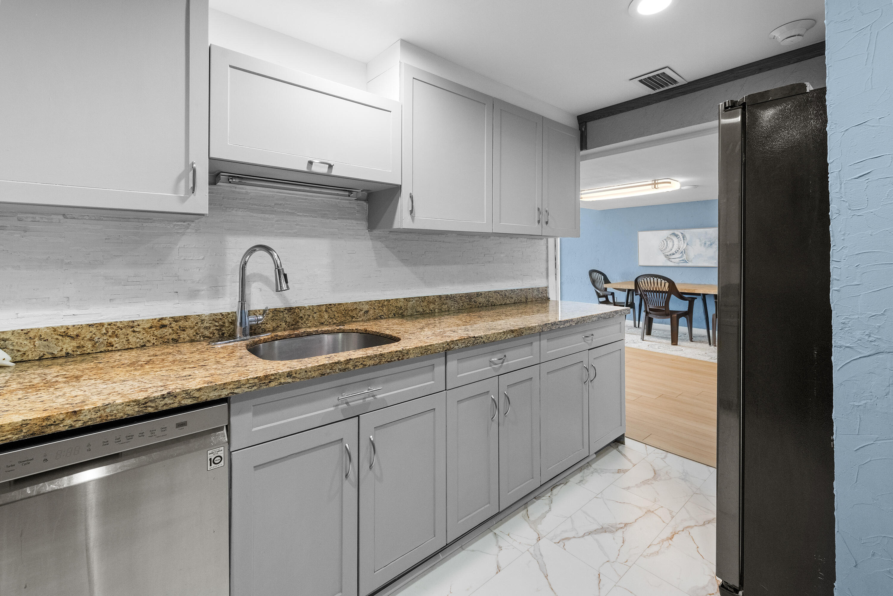 PALM BEACH HOUSE CONDO - Residential