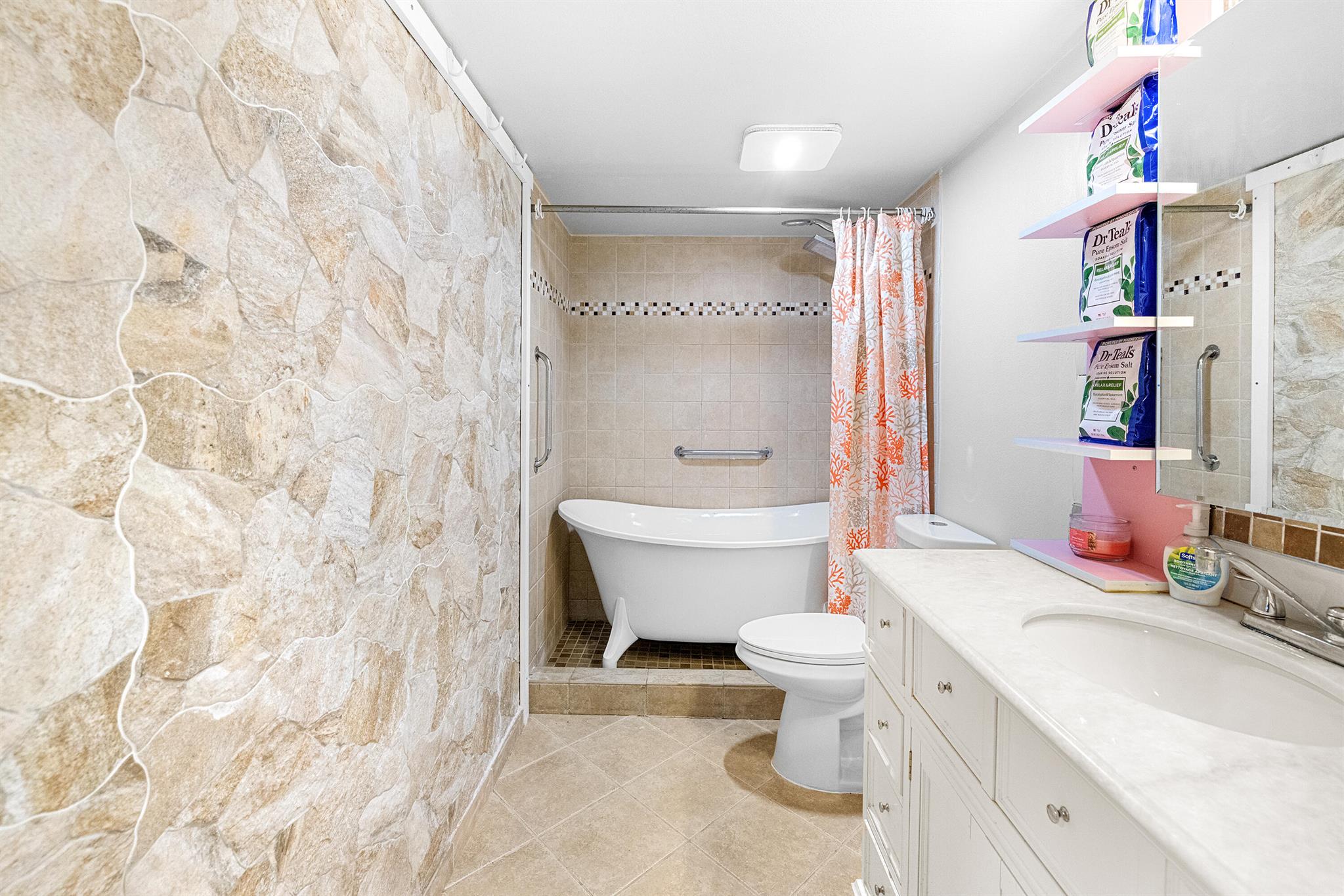 PALM BEACH HOUSE CONDO - Residential