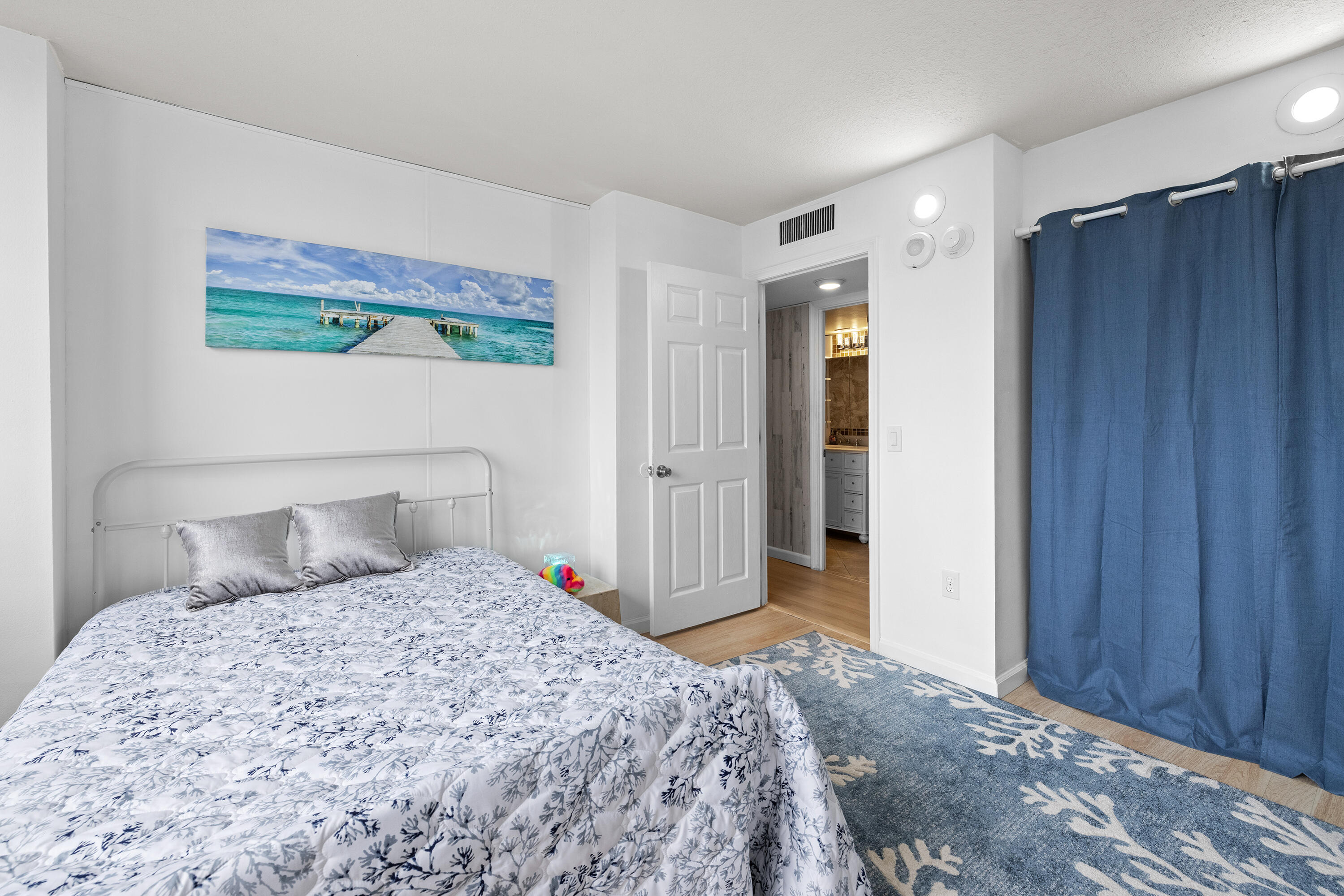 PALM BEACH HOUSE CONDO - Residential