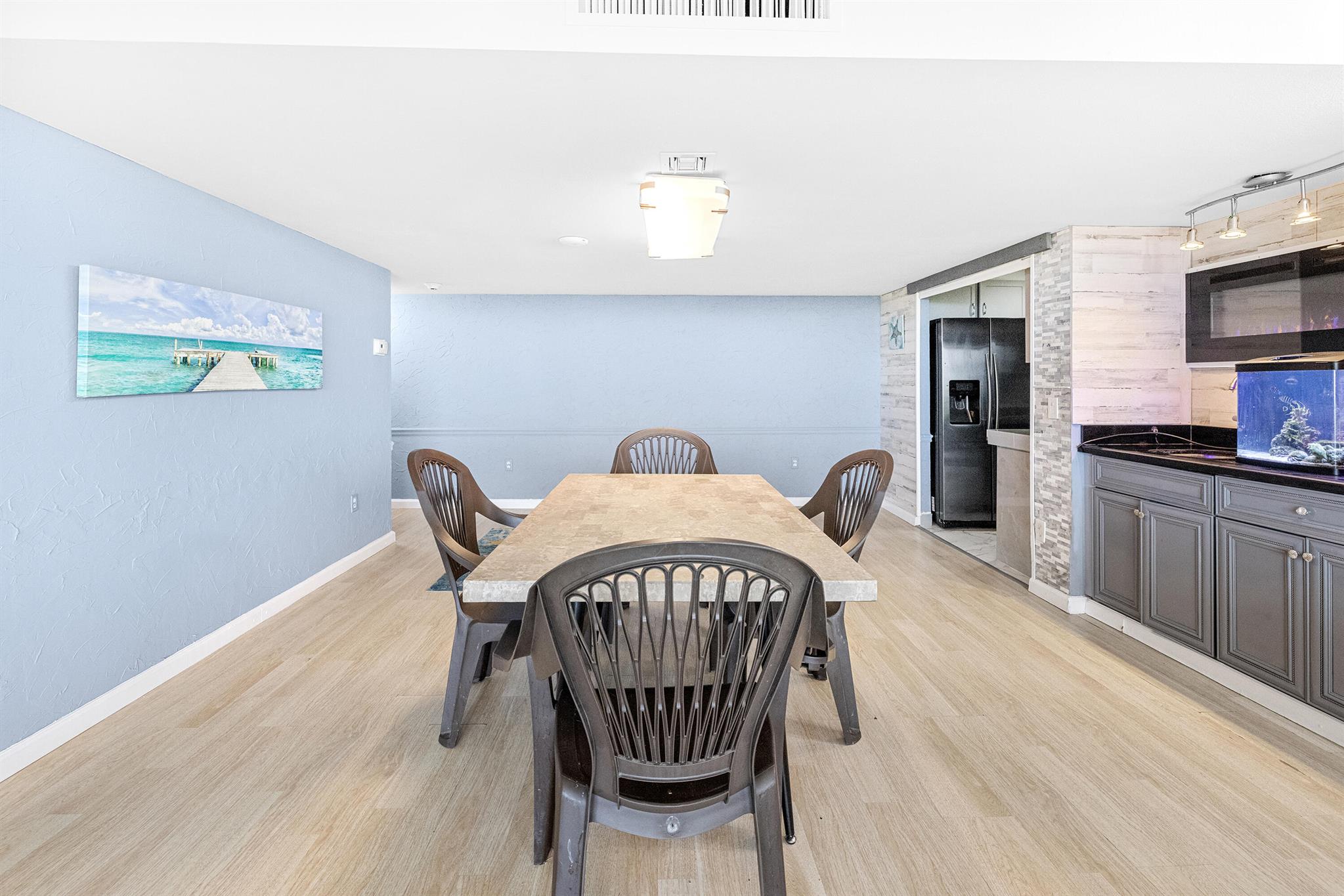 PALM BEACH HOUSE CONDO - Residential