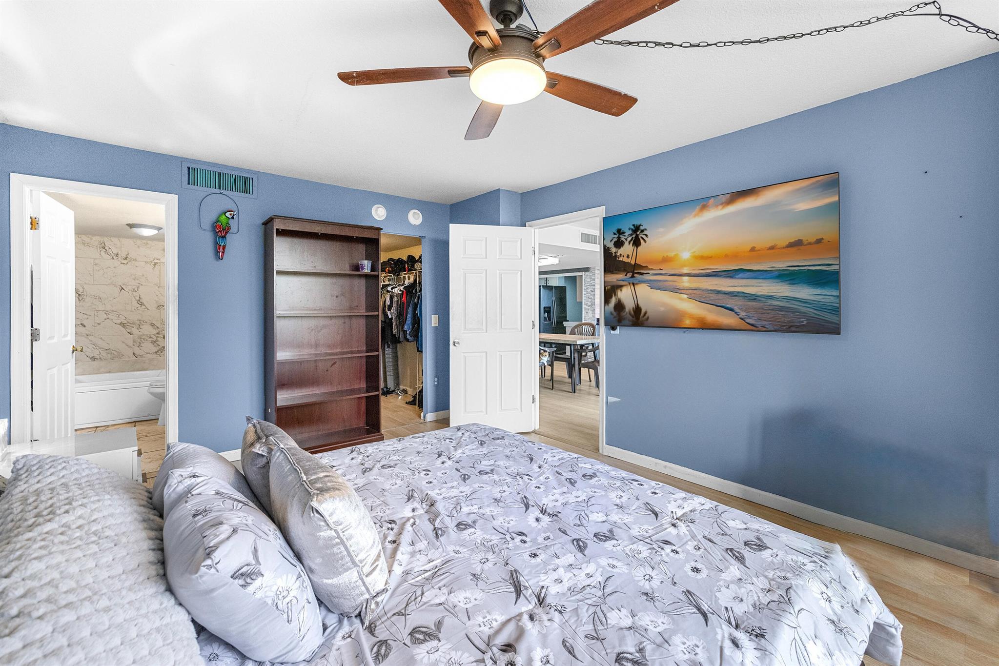 PALM BEACH HOUSE CONDO - Residential