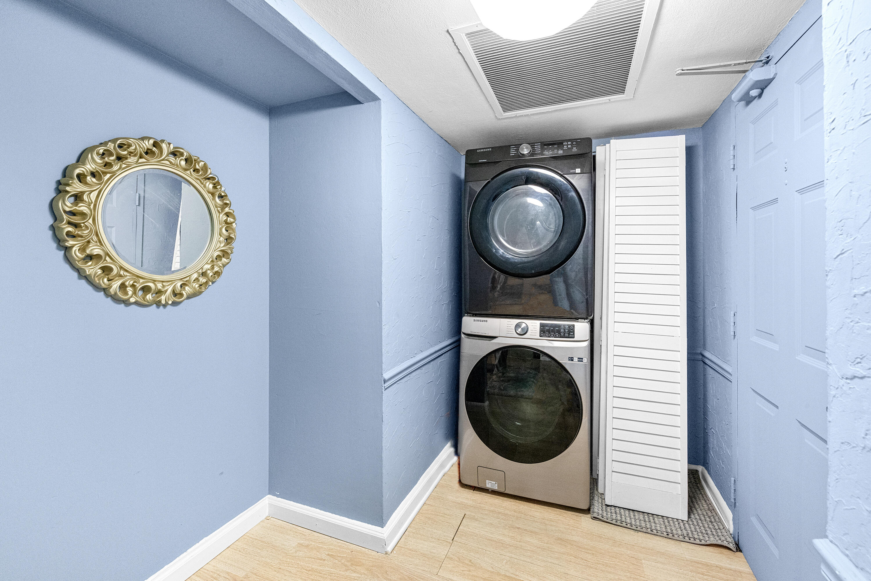 PALM BEACH HOUSE CONDO - Residential