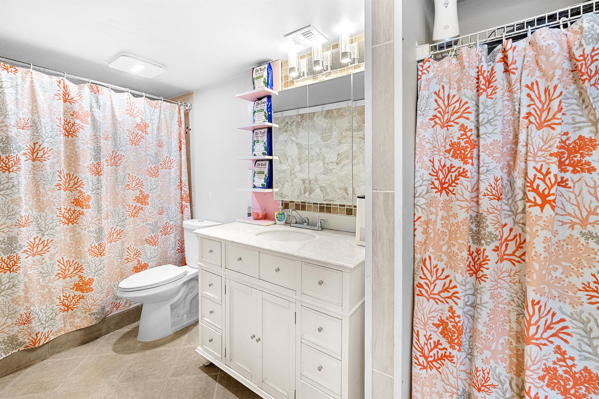 PALM BEACH HOUSE CONDO - Residential