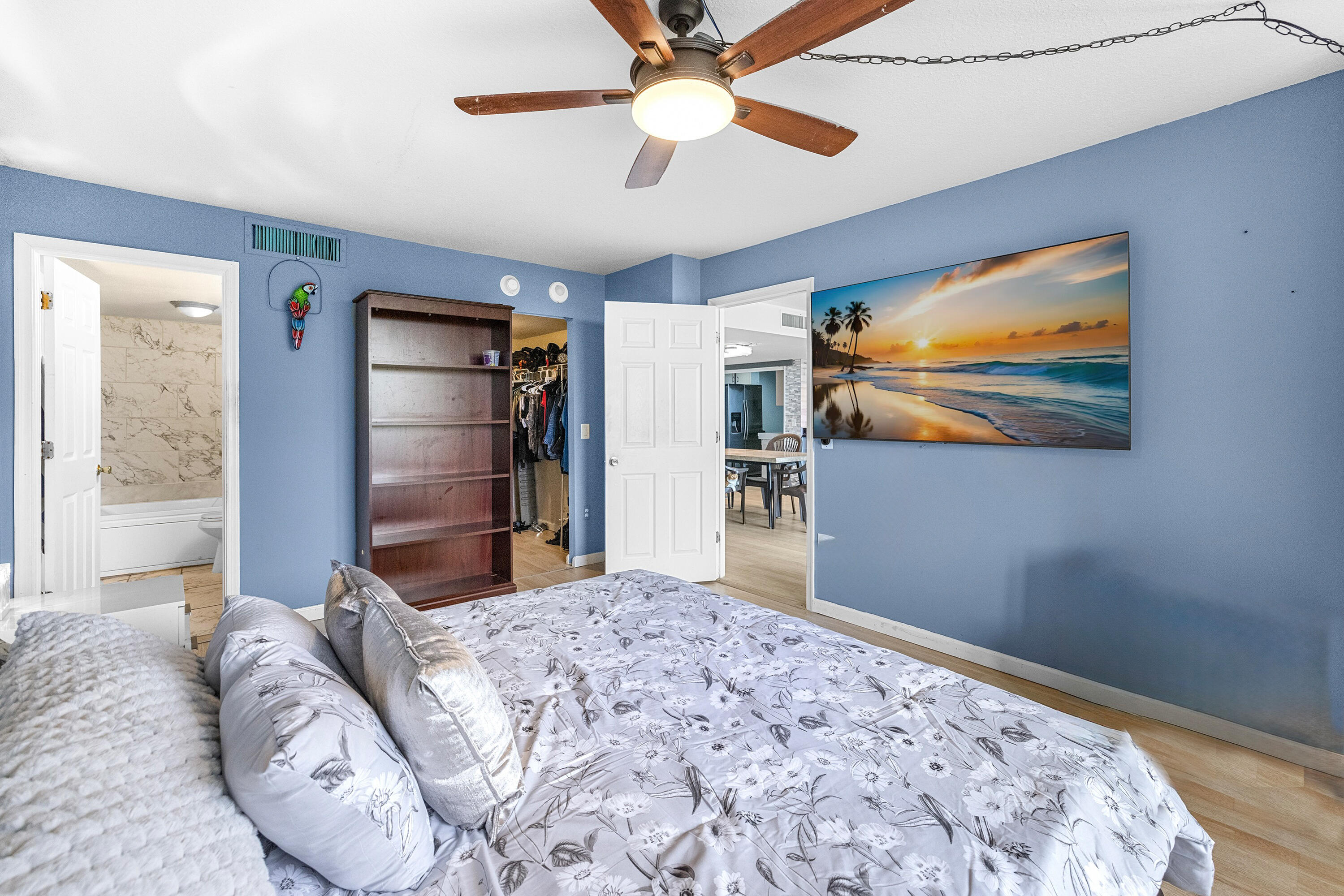 PALM BEACH HOUSE CONDO - Residential