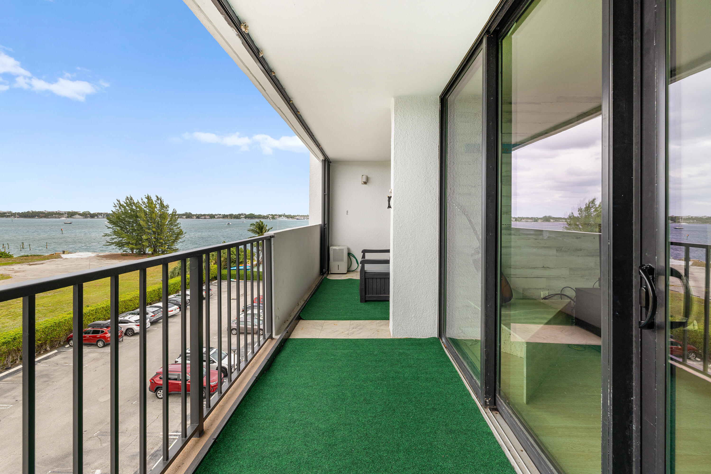 PALM BEACH HOUSE CONDO - Residential