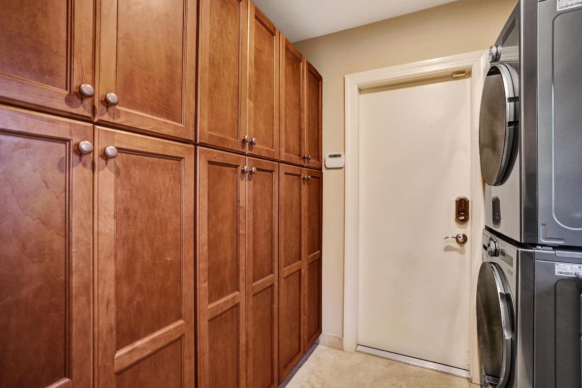 BOCA HARBOUR - Residential Lease