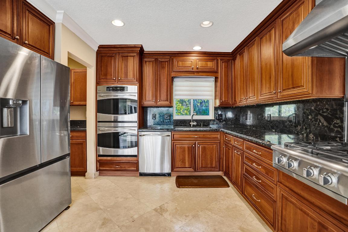 BOCA HARBOUR - Residential Lease