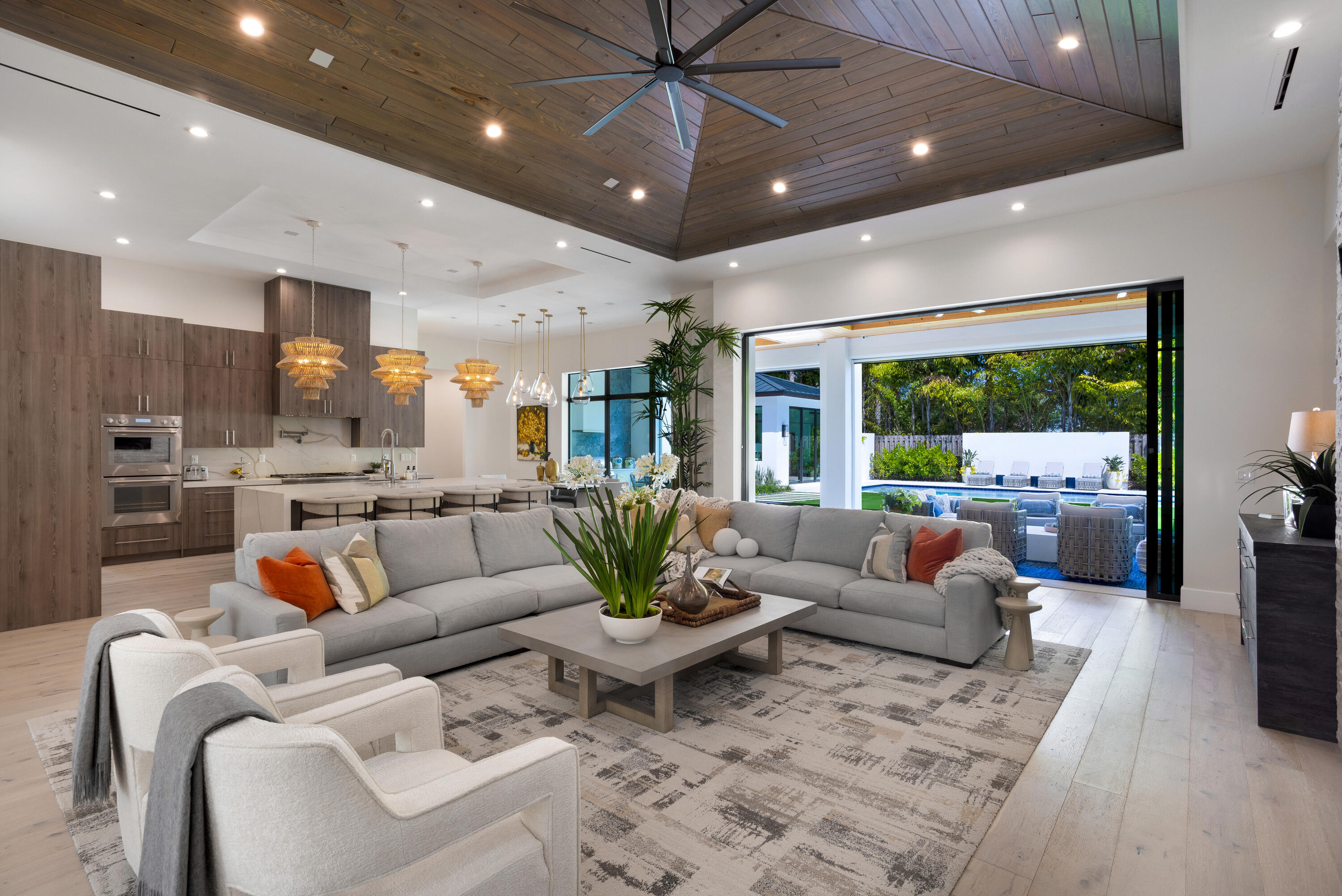 S/D OF 8-46-43 - Residential