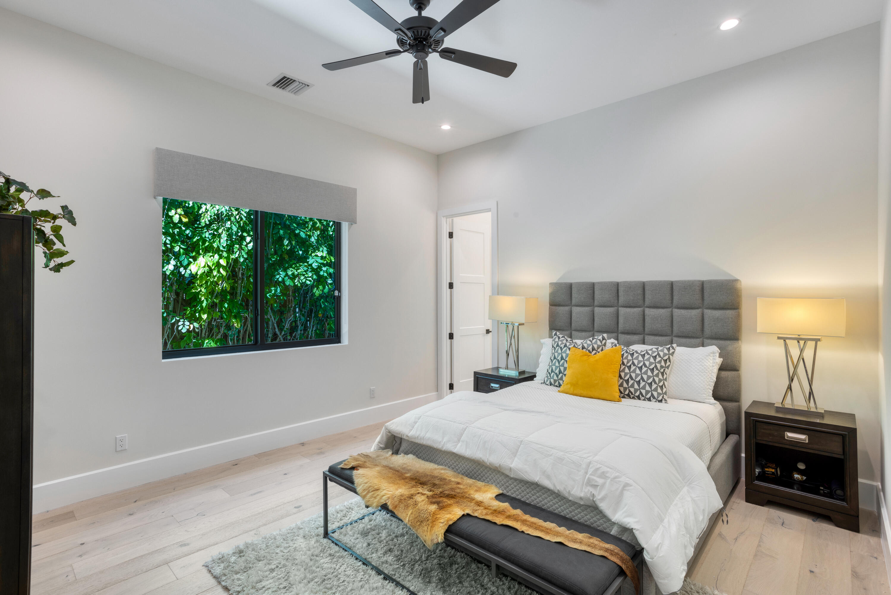 S/D OF 8-46-43 - Residential