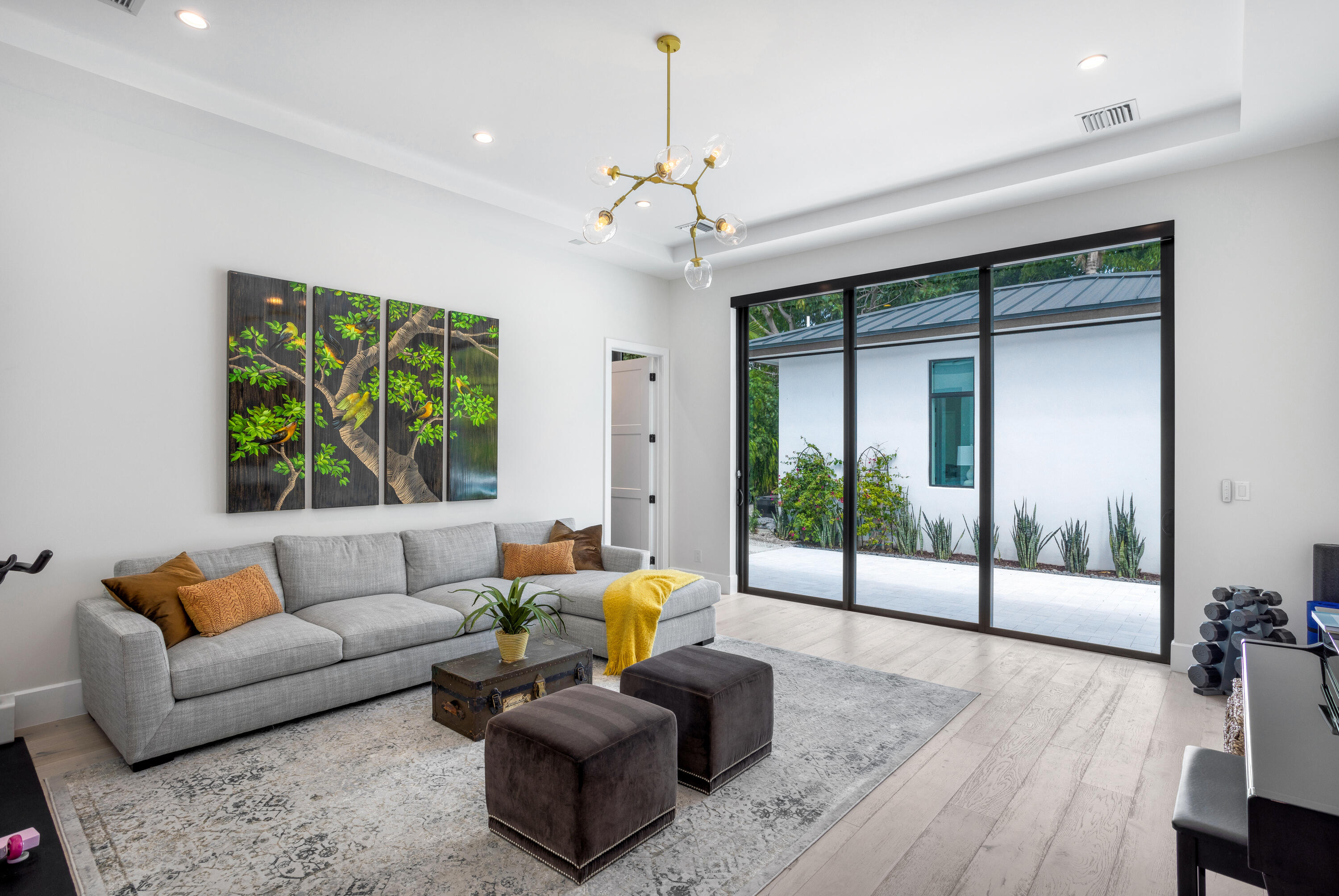 S/D OF 8-46-43 - Residential