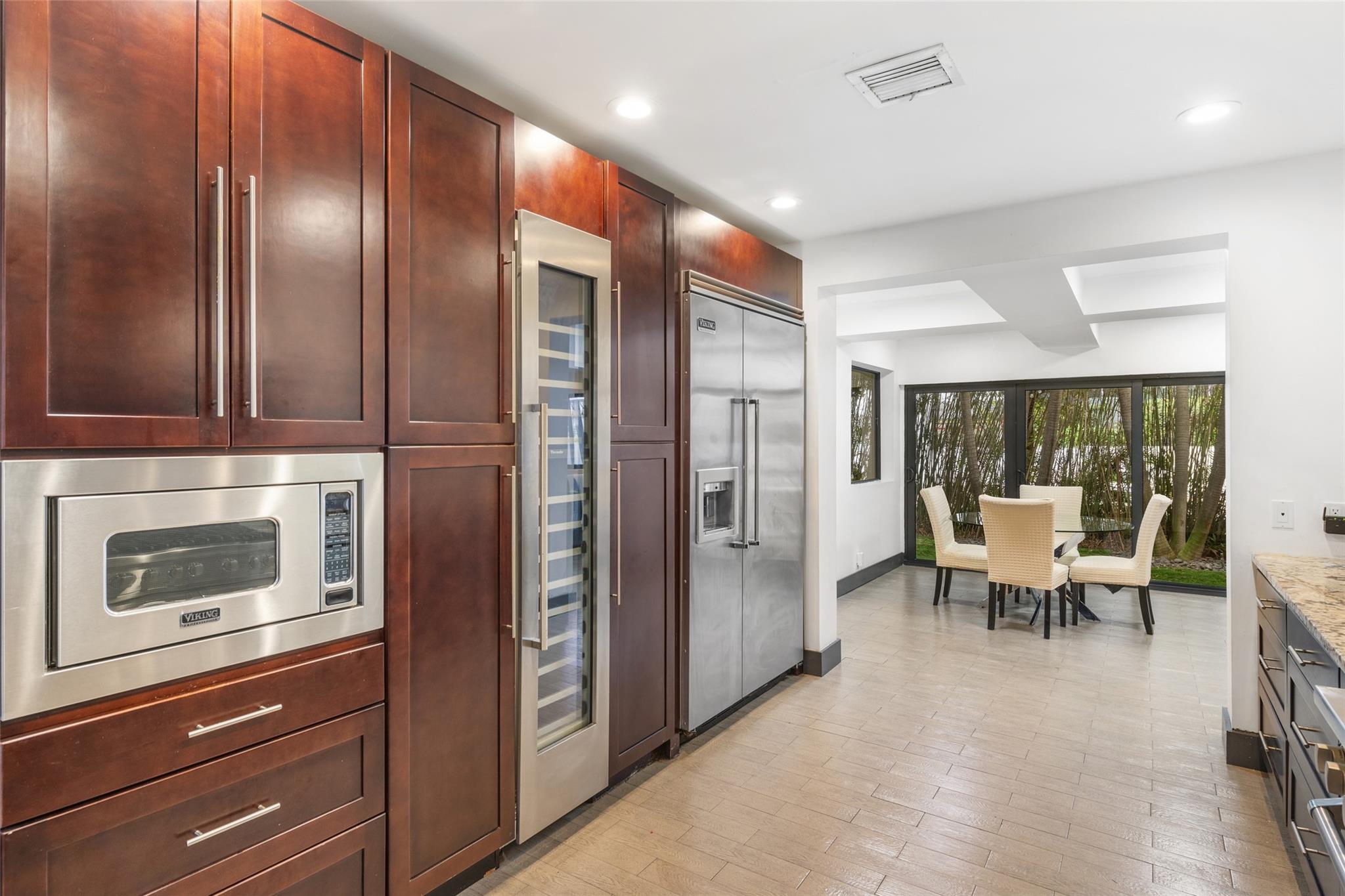 LAUDERDALE BEACH - Residential