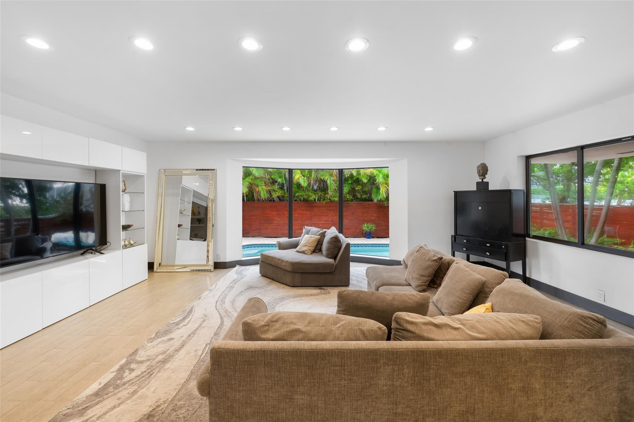 LAUDERDALE BEACH - Residential