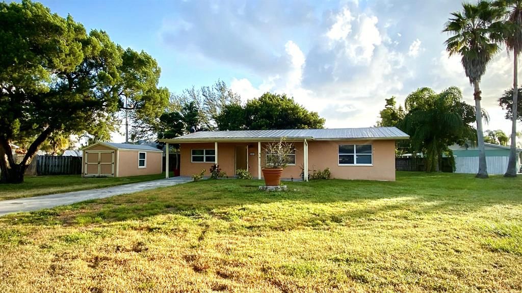 Photo of 1681 NW Palm Lake Drive, Stuart, FL 34994 (MLS # R10753830)