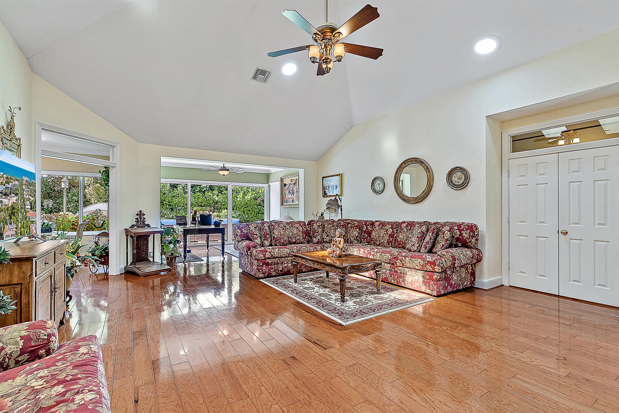 Admirals Cove - Residential