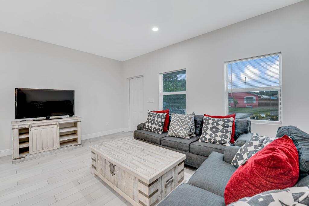 WEST GATE ESTS NORTHERN S - Residential