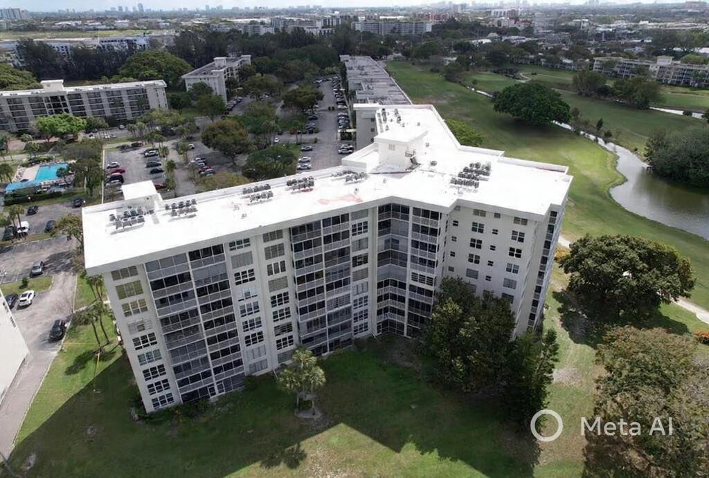 NO 22 PALM-AIRE COUNTRY CLUB - Residential