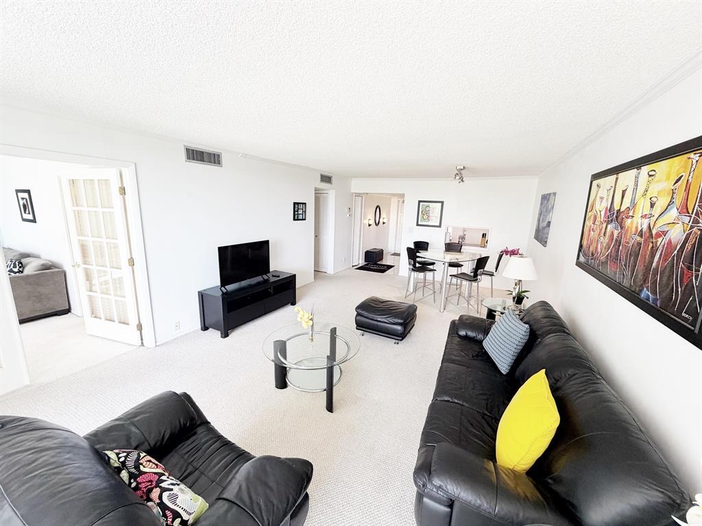 NO 22 PALM-AIRE COUNTRY CLUB - Residential