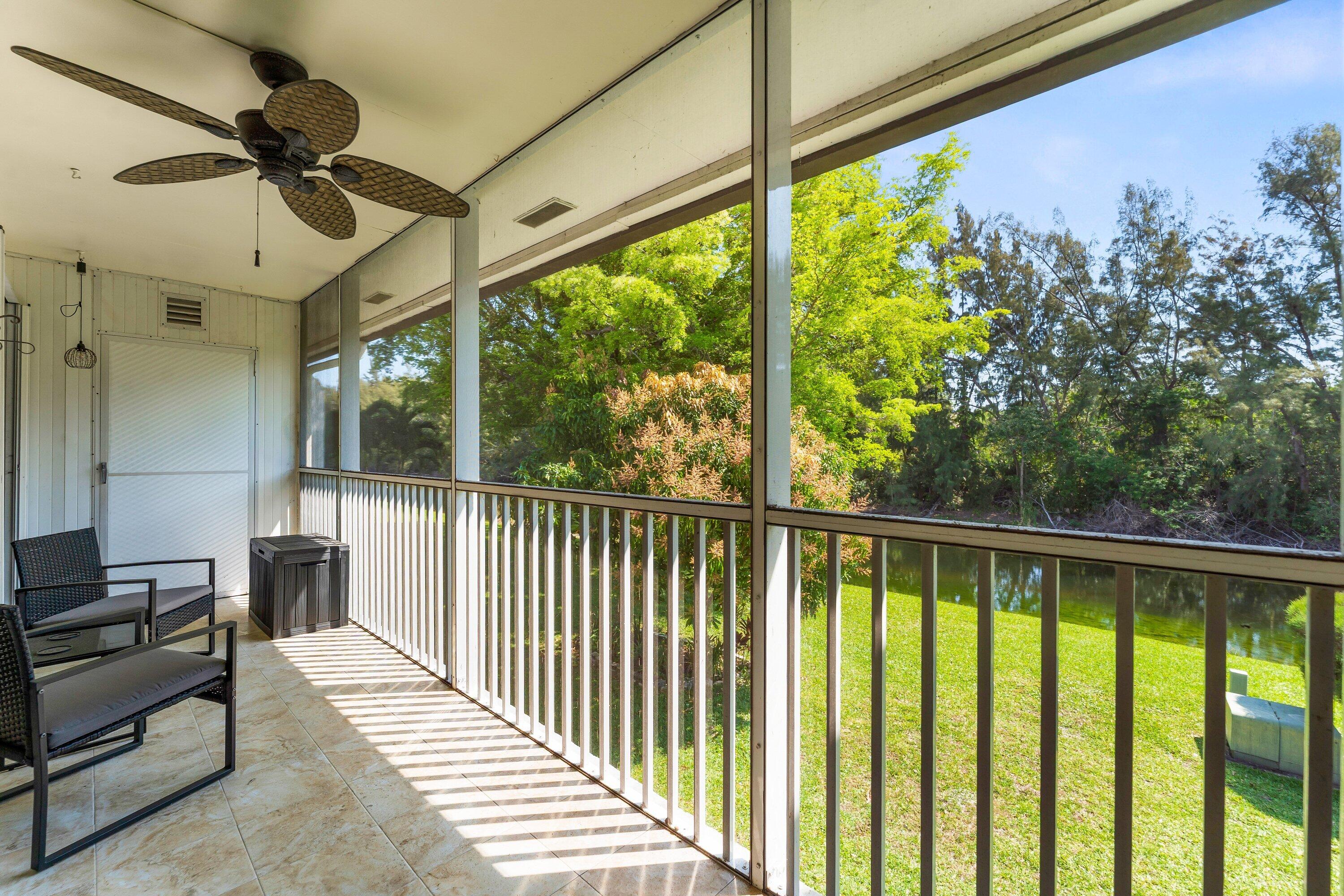 GOLDEN LAKES VILLAGE COND - Residential