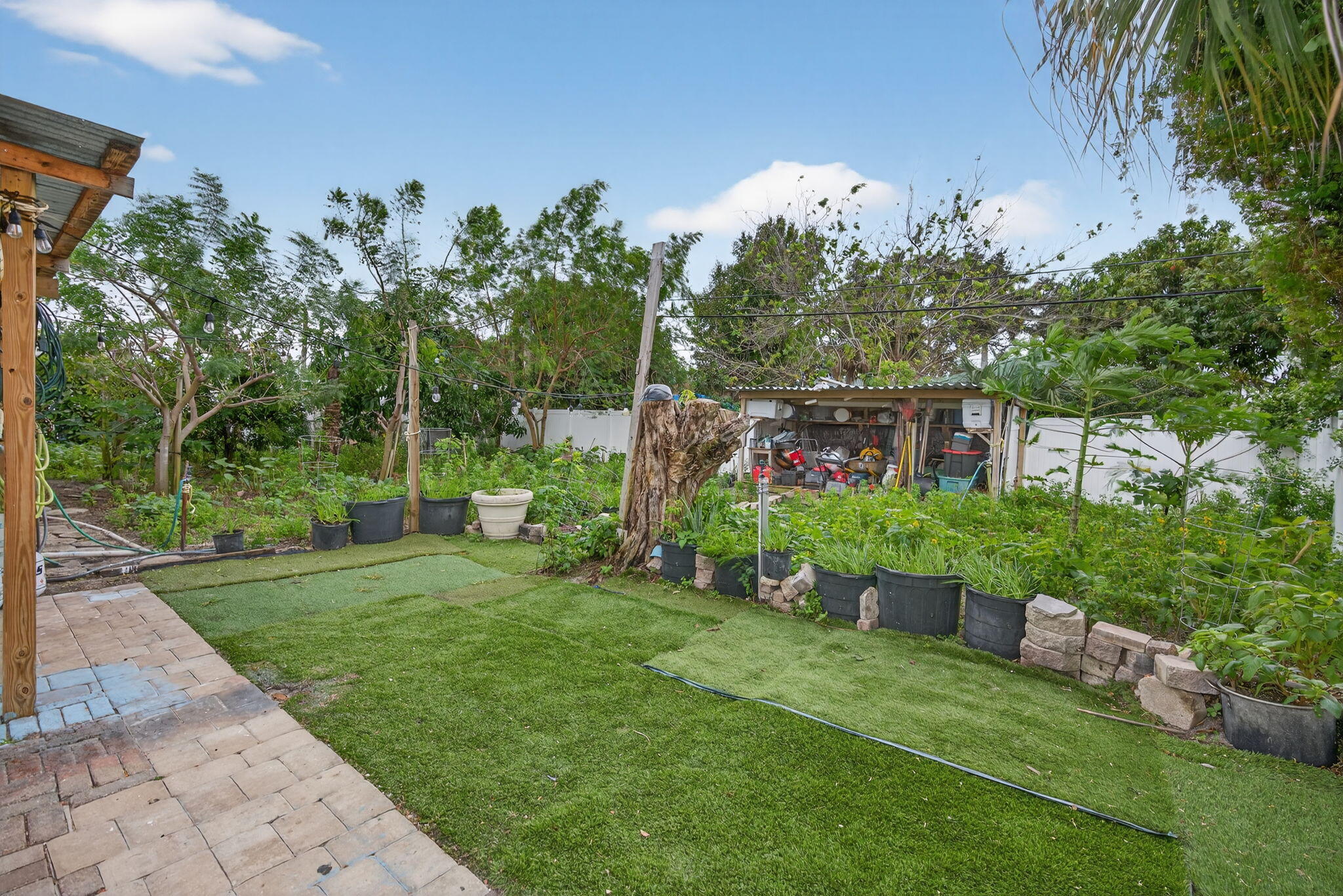 PINE GARDENS - Residential