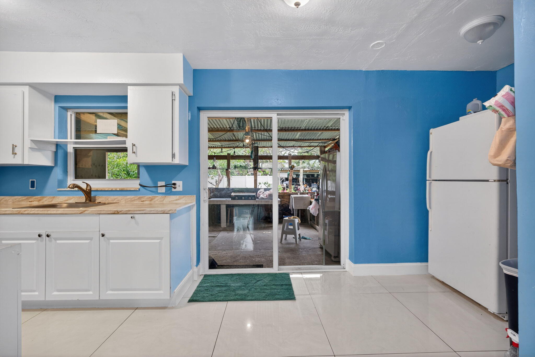 PINE GARDENS - Residential